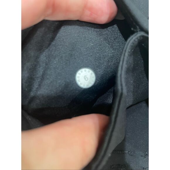 Lululemon ankle length leggings size 6 - Picture 5 of 6